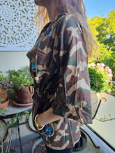 Load image into Gallery viewer, The Camo Cotton drawstring Light Weight Jacket
