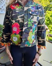 Load image into Gallery viewer, The Crop Smiley Cotton Jacket