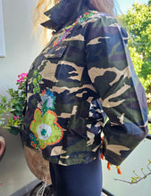 Load image into Gallery viewer, The Crop Smiley Cotton Jacket