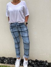 Load image into Gallery viewer, Burberry Check Cotton Stretch Pants - Grey