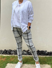 Load image into Gallery viewer, Burberry Check Cotton Stretch Pants - Grey