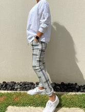 Load image into Gallery viewer, Burberry Check Cotton Stretch Pants - Grey
