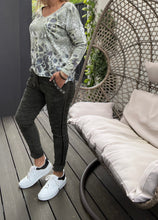 Load image into Gallery viewer, Autuuno Corduroy Pant - Red Coccio