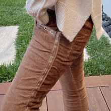 Load image into Gallery viewer, Autuuno Corduroy Pant - Red Coccio