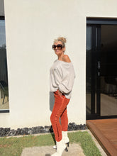 Load image into Gallery viewer, Autuuno Corduroy Pant - Red Coccio