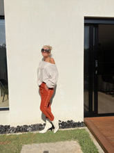 Load image into Gallery viewer, Autuuno Corduroy Pant - Red Coccio