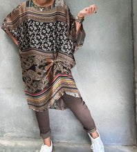 Load image into Gallery viewer, Oversized Silky Top Dress with Strech Cotten Slip