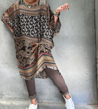 Load image into Gallery viewer, Oversized Silky Top Dress with Strech Cotten Slip