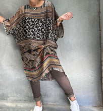 Load image into Gallery viewer, Oversized Silky Top Dress with Strech Cotten Slip