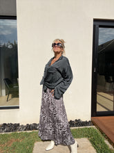 Load image into Gallery viewer, Animale - Suede metalic feel pleated skirt - Gold Leopard