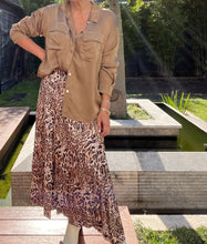 Load image into Gallery viewer, Animale - Suede metalic feel pleated skirt - Silver Leopard