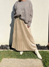 Load image into Gallery viewer, Animale - Suede metalic feel pleated skirt - Silver Leopard