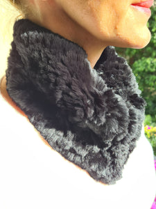 Scarf Luxury Soft Rex Rabbit short scarf with a hook and eye Black