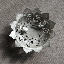 Load image into Gallery viewer, Wall Light - Sun Flower Shape - Matte Silver
